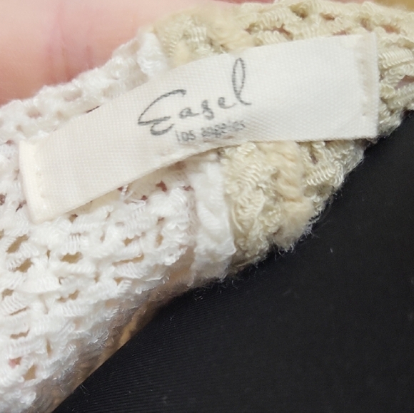 Stylish Two-Tone Knit Sweater - Picture 2 of 8